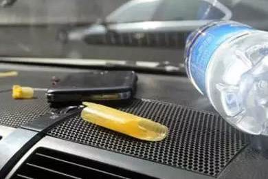 【天嬌用車學(xué)】暴曬后的汽車究竟有多毒？超乎你想象