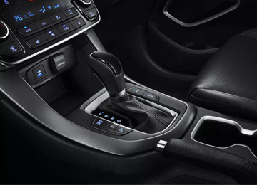 汽車(chē)檔位上的“＋”與“－”該怎么用？