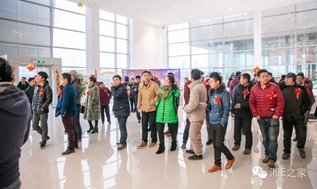 精英齊歡聚天嬌國際汽車城，瑞雪兆豐年！